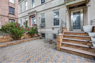 315 E 28th Street, New York City, NY 11226 - Photo 2
