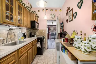 315 E 28th St, New York City, NY 11226 - Photo 8