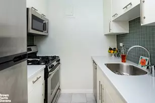 210 E 15th St, New York City, NY 10003 - Photo 6