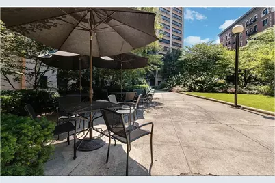 300 W 110th Street #19J, New York City, NY 10025 - Photo 12