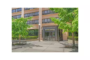 300 W 110th St, New York City, NY 10025 - Photo 8