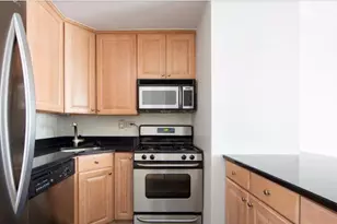 340 E 93rd St, New York City, NY 10128 - Photo 2