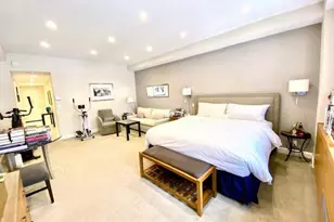 111 E 56th St, New York City, NY 10022 - Photo 2