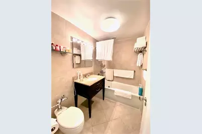 111 E 56th Street #907, New York City, NY 10022 - Photo 6