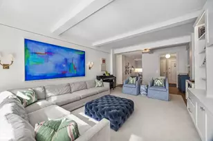 215 W 78th St, New York City, NY 10024 - Photo 2