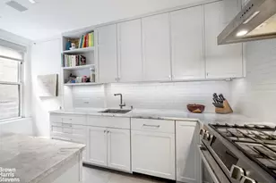 215 W 78th St, New York City, NY 10024 - Photo 6