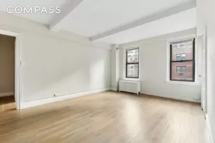 321 E 54th St, New York City, NY 10022 - Photo 2