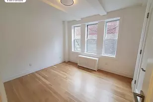 365 W 20th St, New York City, NY 10011 - Photo 16