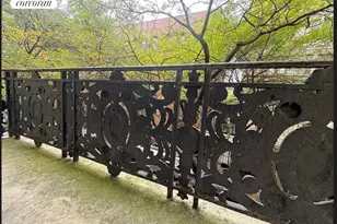 207 W 98th St, New York City, NY 10025 - Photo 6