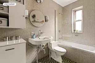 530 E 90th St, New York City, NY 10128 - Photo 4