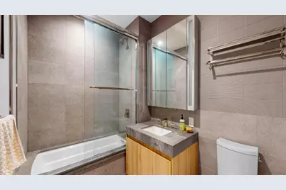 24-16 Queens Plaza S #7B, New York City, NY 11101 - Photo 10