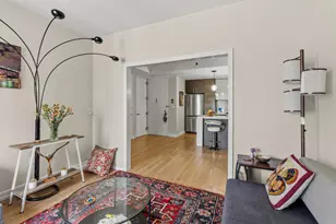 21-45 44th Dr, New York City, NY 11101 - Photo 4