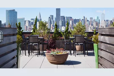 21-45 44th Drive #4-I, New York City, NY 11101 - Photo 18