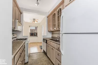 3515 Henry Hudson Parkway #5G, New York City, NY 10463 - Photo 4