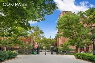 210 E 17th St, New York, NY 10003 - Photo 10