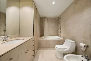 100 United Nations Plaza, New York City, NY 10017 - Photo 6