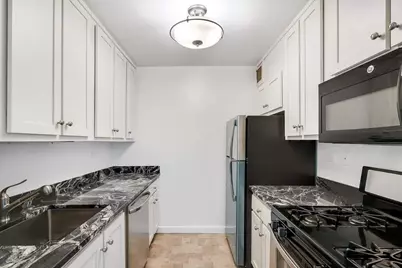 40 E 94th Street #3E, New York, NY 10128 - Photo 6
