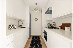 44 W 62nd St, New York City, NY 10023 - Photo 4