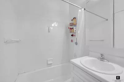 60 E 8th Street #14-F, New York, NY 10003 - Photo 6