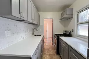 718 E 39th St, New York City, NY 11203 - Photo 2