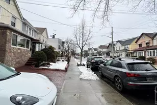 718 E 39th St, New York City, NY 11203 - Photo 16