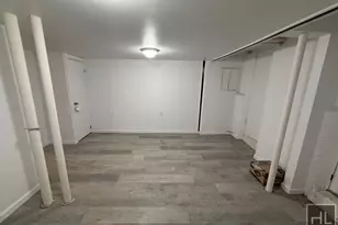 92-49 75th St, Woodhaven, NY 11421 - Photo 2