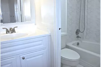 300 E 40th Street #5G, New York City, NY 10016 - Photo 8