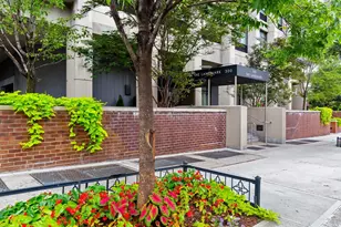 300 E 59th St, New York City, NY 10022 - Photo 18