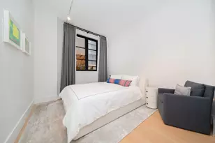 517 W 29th St, New York, NY 10001 - Photo 4