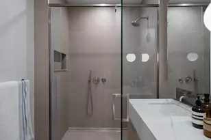 517 W 29th St, New York, NY 10001 - Photo 8