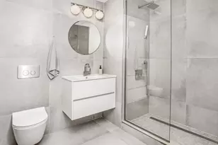 141 Green St, New York City, NY 11222 - Photo 6