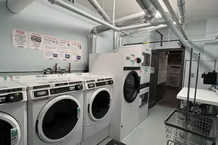 680 W 204th St, New York City, NY 10034 - Photo 18