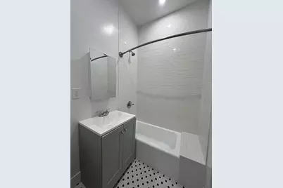 21-48 45th Avenue #1B, Long Island City, NY 11101 - Photo 2