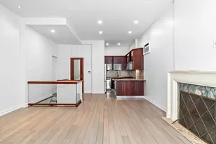 303 W 80th St, New York City, NY 10024 - Photo 4