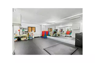 640 W 237th St, New York City, NY 10463 - Photo 20