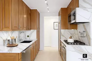 415 E 37th St, New York City, NY 10016 - Photo 4