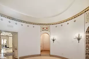 117 E 70th St, New York City, NY 10021 - Photo 4