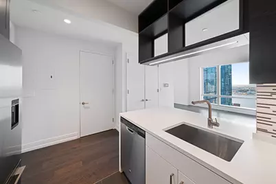 555 10th Avenue #38H, New York, NY 10018 - Photo 2