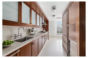 140 E 63rd St, New York City, NY 10065 - Photo 6