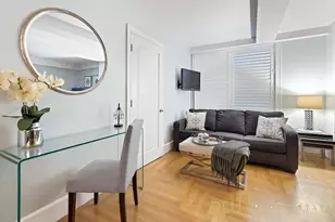 27 W 72nd St, New York City, NY 10023 - Photo 2