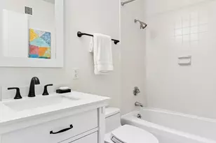1065 Park Ave, New York City, NY 10128 - Photo 12