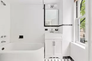 215 E 73rd St, New York City, NY 10021 - Photo 10