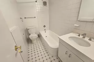 40 Central Park S, New York, NY 10019 - Photo 6