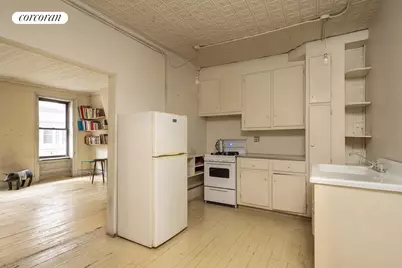 7 Bleecker Street, New York, NY 10012 - Photo 6