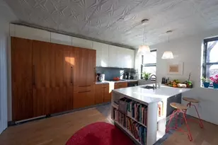 60 Summit St, New York City, NY 11231 - Photo 2