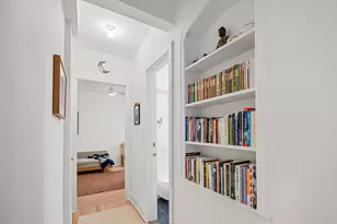 385 Argyle Rd, New York City, NY 11218 - Photo 12