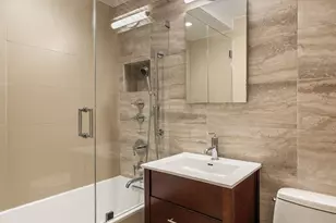 201 E 21st St, New York City, NY 10010 - Photo 8