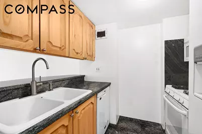 295 Greenwich Street #11E, New York City, NY 10007 - Photo 4