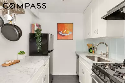 333 E 14th Street #11A, New York City, NY 10003 - Photo 2