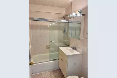 540 Ocean Parkway #6H, Brooklyn, NY 11218 - Photo 6